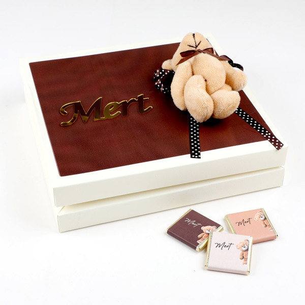3 Renk İsimli Dekorlu Bebek Madlen Çikolatası Pleksi Krem Kutu - 4