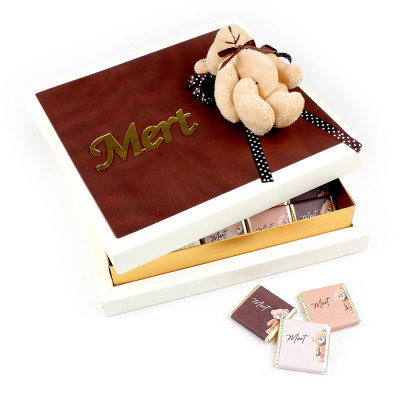 3 Renk İsimli Dekorlu Bebek Madlen Çikolatası Pleksi Krem Kutu - Hacı Şerif