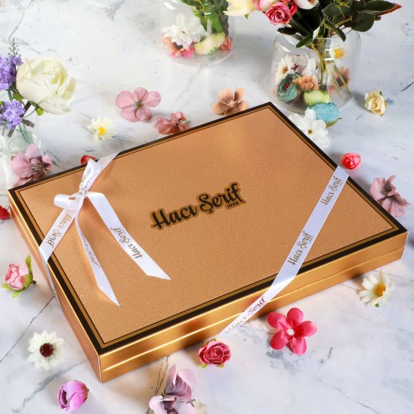 Anneler Günü Hediyesi 48 Adet Madlen Çikolata Gold Kutu - 4