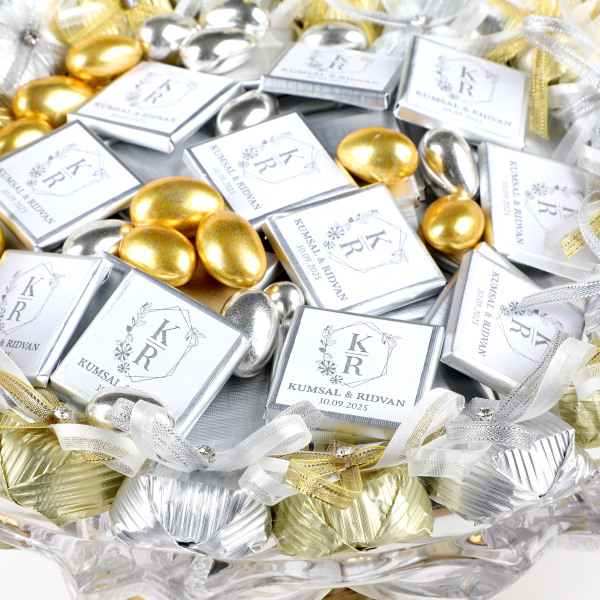 Ayaklı Cam Sunumlukta İsimli Söz Nişan Kız İsteme Madlen TekTaş Çikolatası Draje - 2