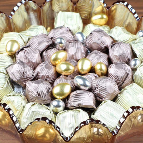 Ayaklı Cam Sunumlukta Söz Nişan Kız İsteme Çikolatası Yaldızlı Baton Kristal ve Draje - 5