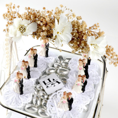 Çift Katlı Sunumlukta İsimli Gelin Damat Dekorlu Söz Nişan Kız İsteme Çikolatası - 2