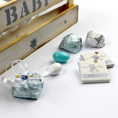 Erkek Bebek Çikolatası Oyuncaklı Hediye Kutusu - 2