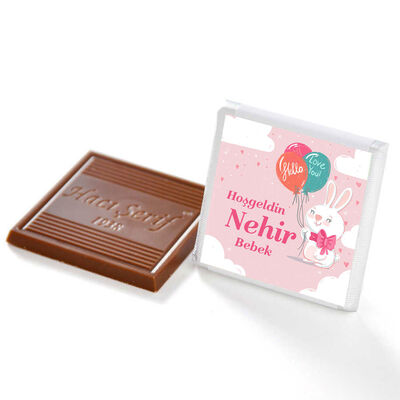 Etiket Baskılı Biblolu Kız Bebek Çikolatası (Metal Yuvarlak Kutu) 50 Adet Madlen Çikolata +Gül Suyu Hediyeli - 5