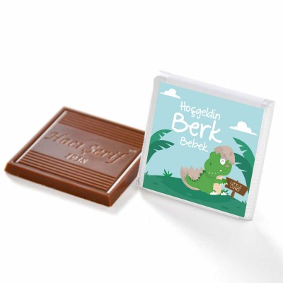 Etiket Baskılı Erkek Bebek Çikolatası (Düz Metal Yuvarlak Kutu) 70 Adet Madlen - Thumbnail