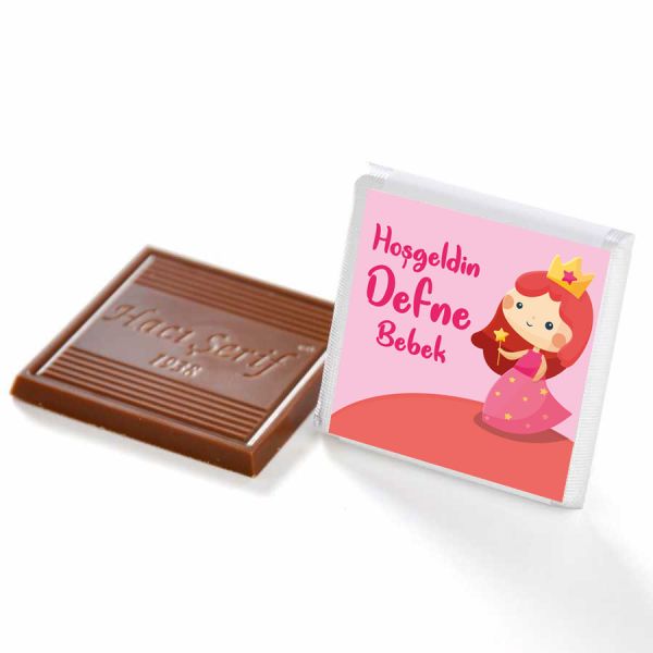 Etiket Baskılı Kız Bebek Çikolatası (Düz Metal Yuvarlak Kutu) 50 Adet Madlen