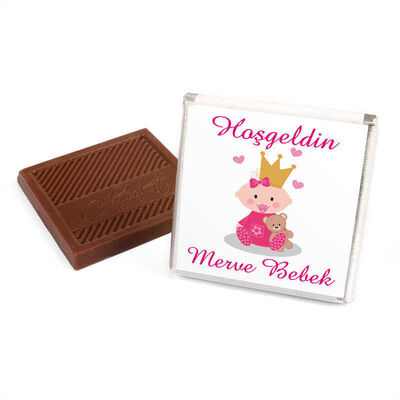 Etiket Baskılı Kız Bebek Çikolatası (Düz Metal Yuvarlak Kutu) 50 Madlen Çikolata + 35 Draje - 6
