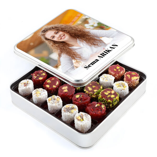 Fotoğraflı İsimli Hediye Karışık Sultan Lokumu Metal Kutu 450g - 1
