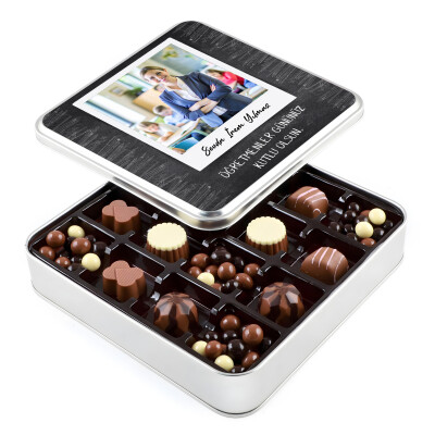 Fotoğraflı İsimli Öğretmenler Günü Hediyesi Kahve Drajeli Special Çikolata (Metal Kutu) - Hacı Şerif