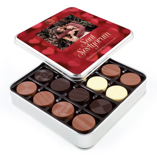 Fotoğraflı Sevgililer Günü Hediyesi Yuvarlak 64 Adet Madlen Çikolata (Metal Kutu) - 1