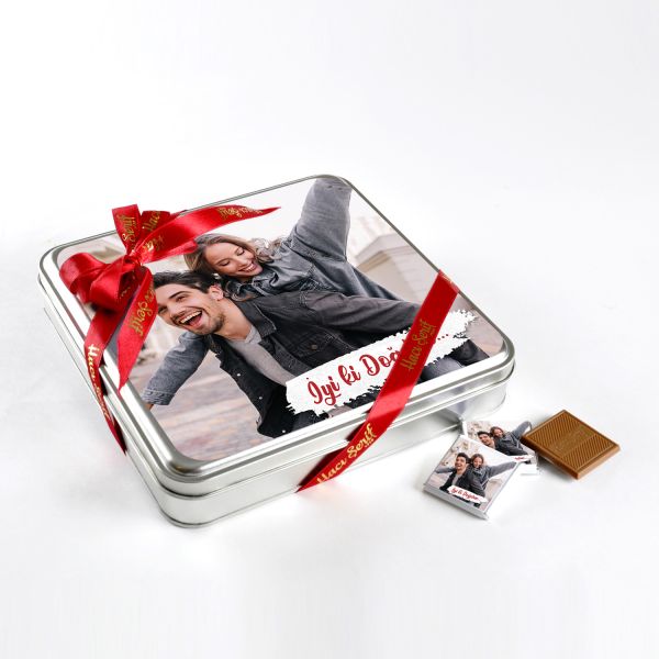 Fotoğraflı Sevgiliye Doğum Günü Hediyesi 32 Adet Madlen Çikolata Metal Kutu - 3