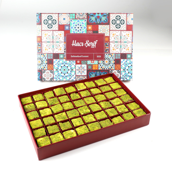 İçi Dışı Antep Fıstıklı Çikolatalı Bohça Lokum (Motif Desenli Kutu) 750g - 4