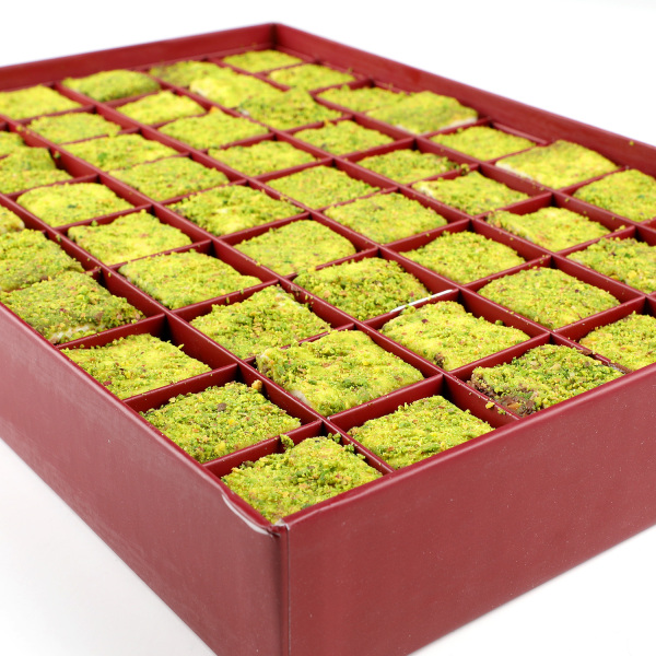 İçi Dışı Antep Fıstıklı Çikolatalı Bohça Lokum (Motif Desenli Kutu) 750g - 7