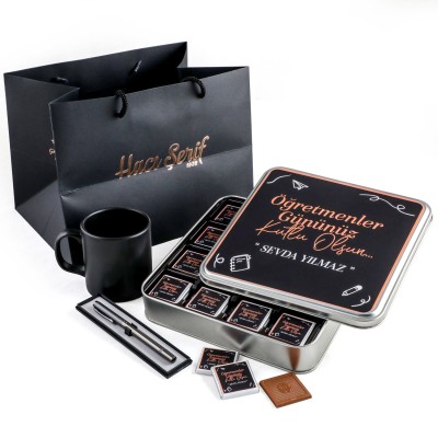 İsme Özel ​Öğretmenler Günü Hediyesi (32 Adet Madlen Çikolata Metal Kutu) Siyah Kupa+Kalem Model-1 - Hacı Şerif