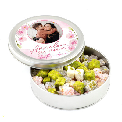 Kendi Fotoğrafınızla Anneler Günü Hediyesi Çifte Kavrulmuş Lokum (Metal Yuvarlak Kutu) 300g - 1