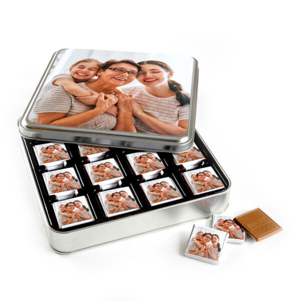 Kendi Fotoğrafınızla Anneye Hediye 32 Adet Madlen Çikolata Metal Kutu - 1