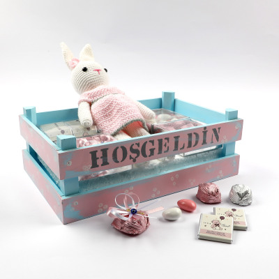 Kız Bebek Çikolatası Oyuncaklı Hediye Kutusu - 4
