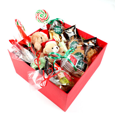 Yılbaşı Hediye Seti - Model 6 - Kırmızı Büyük Kutuda Lezzet Şöleni - 1