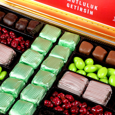 Yılbaşı Hediyesi Büyük Gold Kutuda Lezzet Şöleni - 3