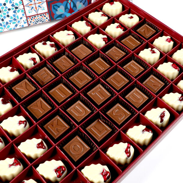 Yılbaşı Hediyesi (Yeni Yılınız Kutlu Olsun) Motif Desenli Büyük Kutuda Special ve Harf Çikolata - 2